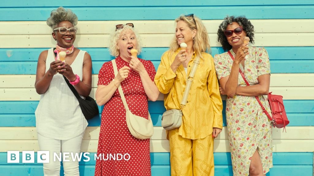 Las razones detrás de por qué algunas personas eligen vacacionar cada año en el mismo destino, mientras otros lo consideran monótono.