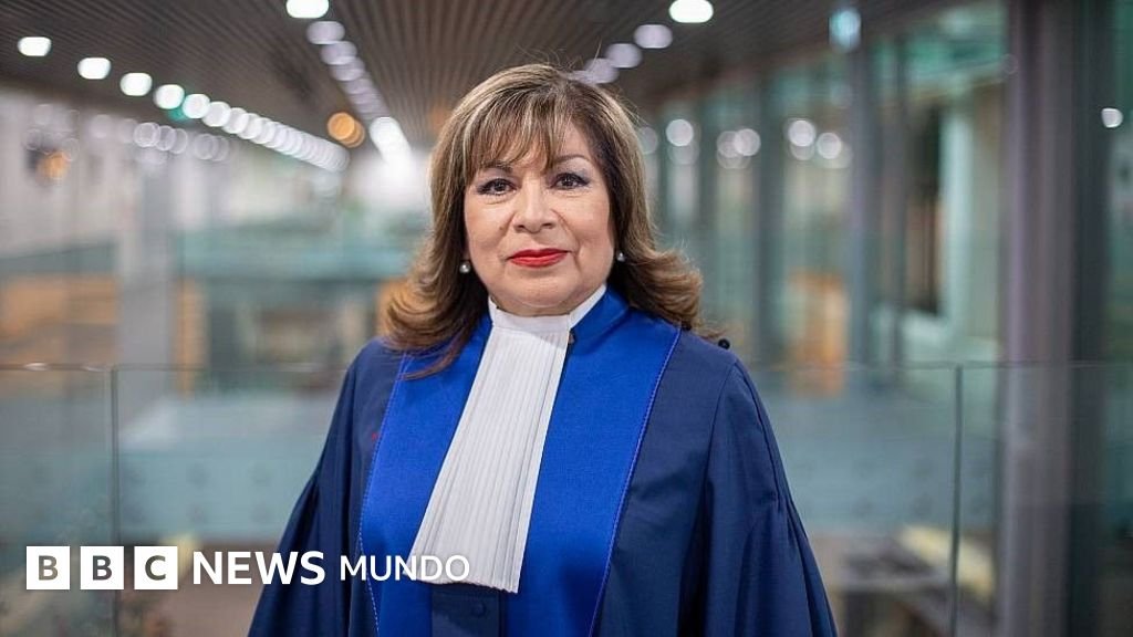 "Me quitaron las tarjetas de crédito y no puedo enviar dinero a mi país": Luz del Carmen Ibáñez, la jueza peruana de la Corte Penal Internacional sancionada por EE.UU. debido a sus investigaciones.