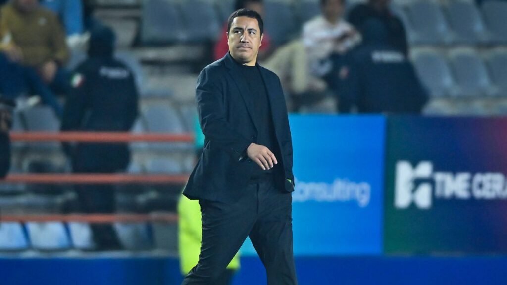 ¿Qué aspecto tendría la alineación de Pumas con los nuevos fichajes en el horizonte?