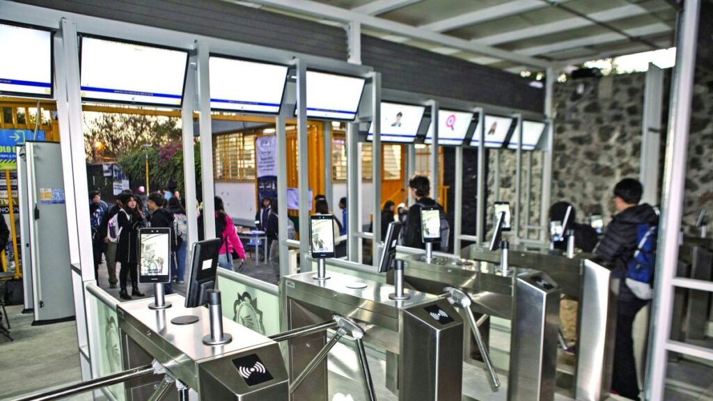 CCH Oriente implementará torniquetes de entrada