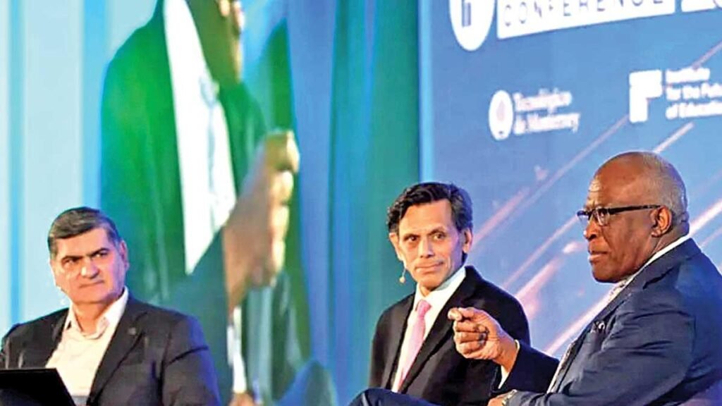 Crisis provoca que 3 millones abandonen la educación superior y busquen un nuevo modelo