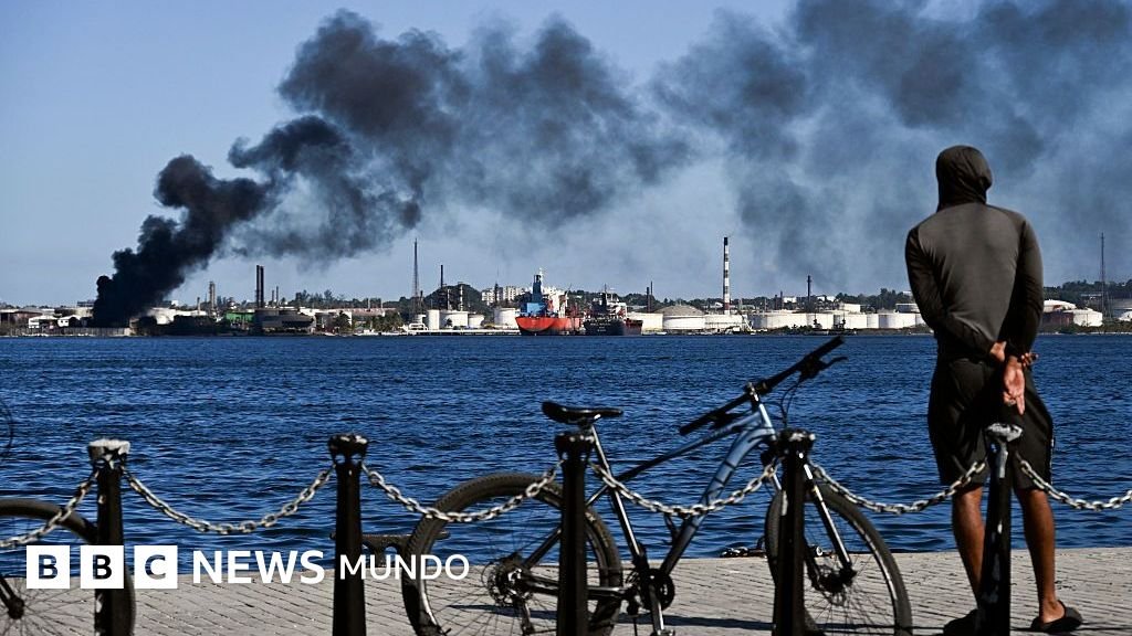 Un incendio impacta a la refinería de petróleo en La Habana en plena crisis energética en Cuba