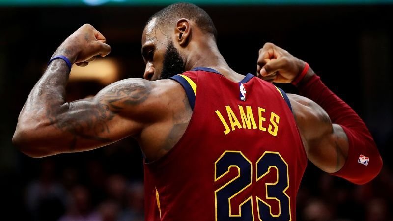 LeBron James: tres posibles caminos para su futuro en la NBA