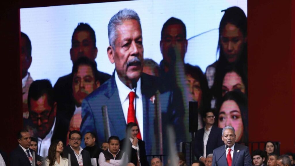 Tereso Medina asume el liderazgo de la CTM en un emocionante evento