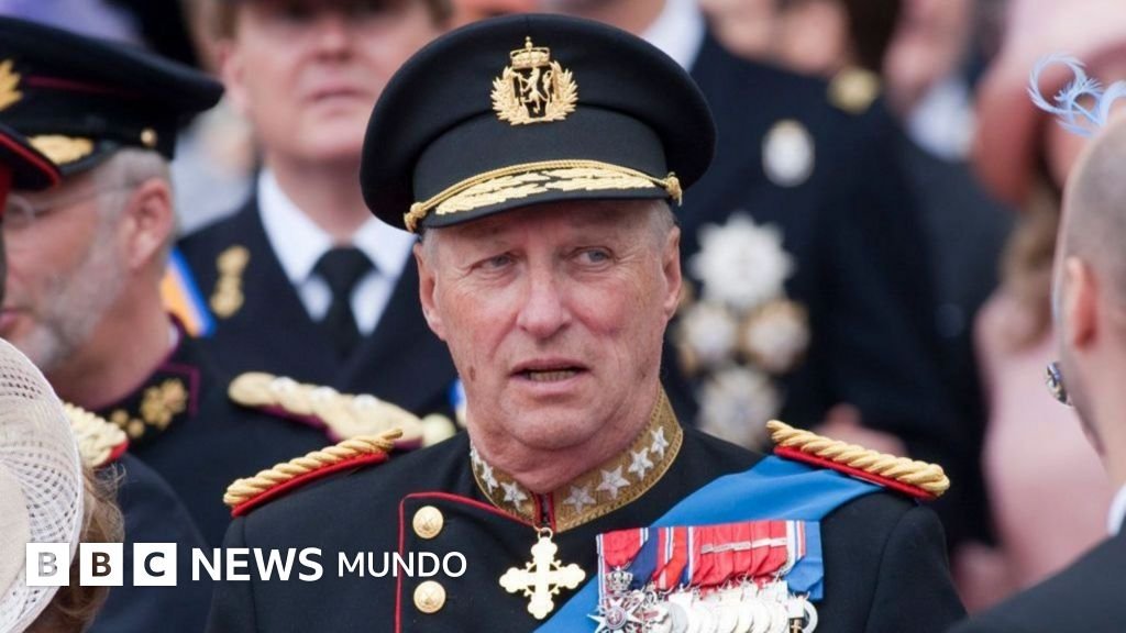 Fallece a los 89 años el rey Harald de Noruega, reconocido reformista que se casó con una "plebeya"