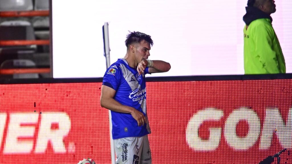 La Franja se impone al Hidalgo con un gol agónico al 94, logrando la victoria del Puebla 3-2 sobre Pachuca.