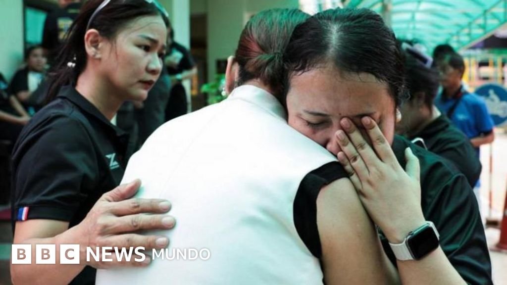 Un alumno de 14 años causa la muerte de cuatro maestros en un tiroteo escolar en Tailandia