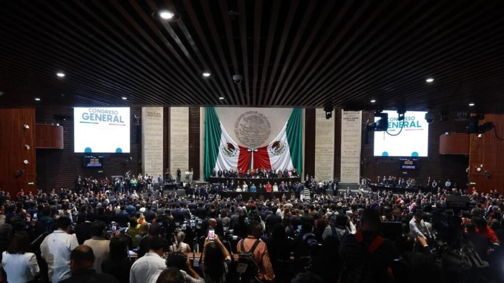 La oposición critica fuertemente el caso Sinaloa y Morena niega acuerdos con el crimen organizado.