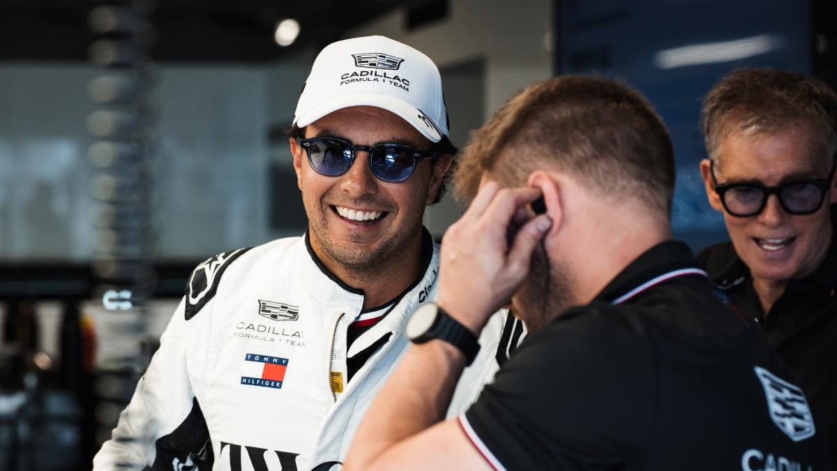 Checo Pérez se prepara para el desafío de Singapur con Cadillac: "Estamos listos para ser más competitivos"