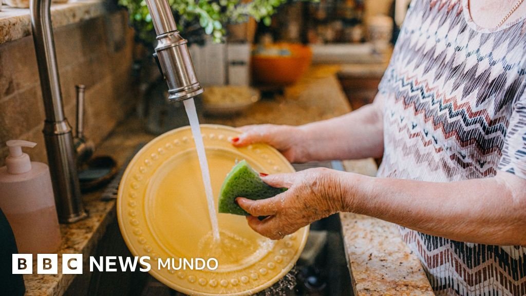 Los anfitriones de Airbnb ya no pueden pedir a los huéspedes que retiren las sábanas o laven los platos