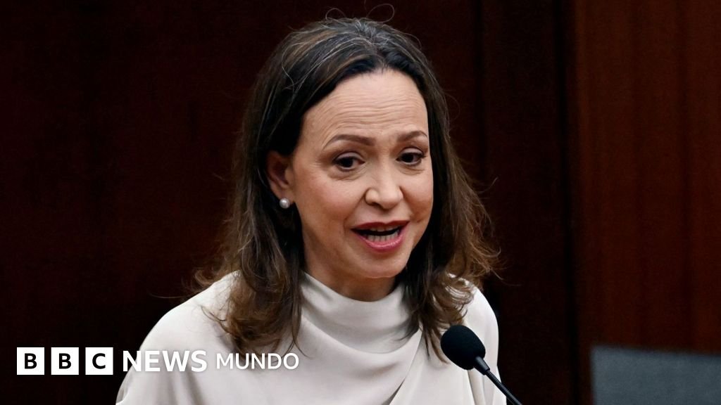 María Corina Machado regresa a Venezuela: 'Estoy aquí, con ustedes', anuncia junto a Edmundo González